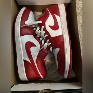 Air Jordan 1 Low Retro ‘Gym Red’